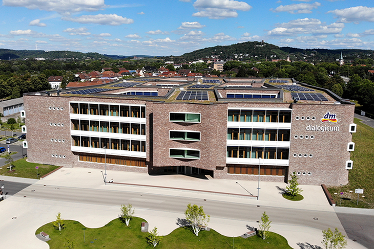 Unternehmenszentrale dm-drogerie markt und dmTECH Deutschland